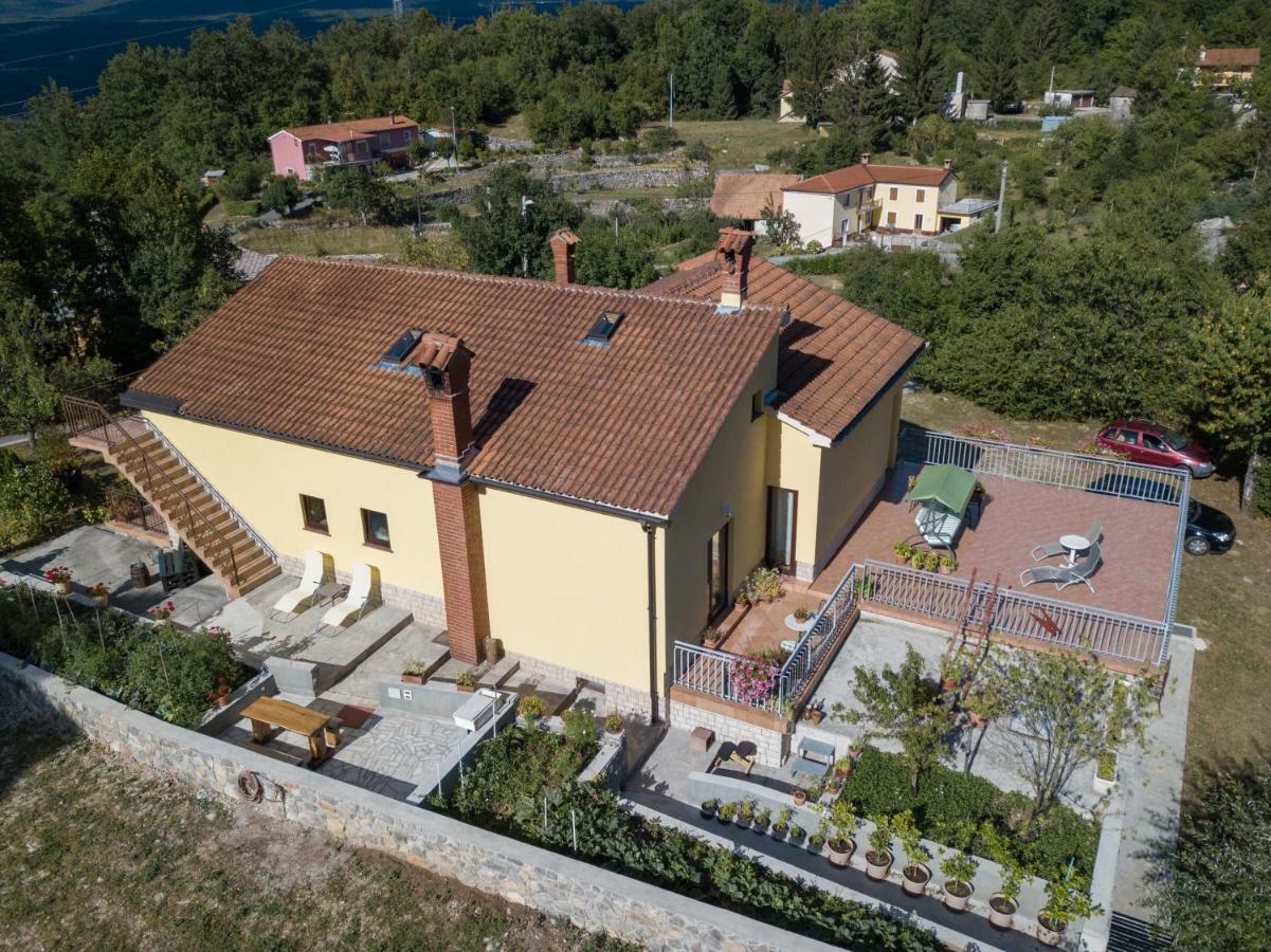 Apartment Tre Rose Zvoneca Exterior photo